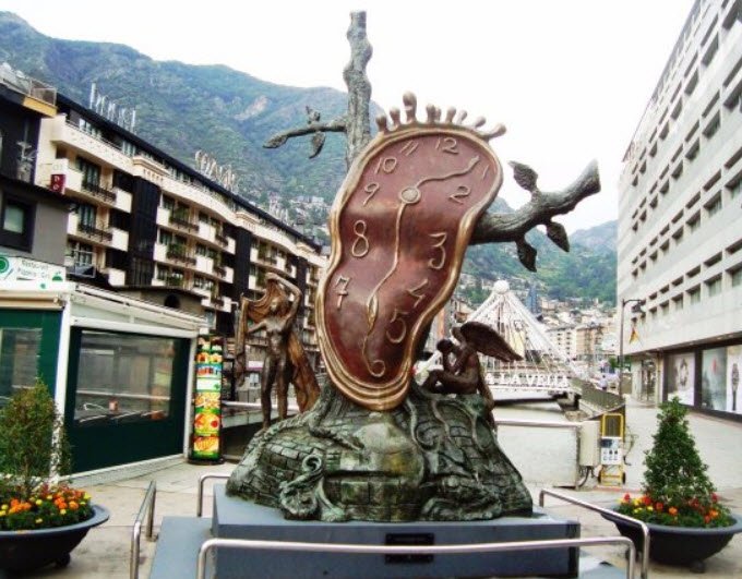La Noblesse du Temps Sculpture, Andorra la Vella, Andorra